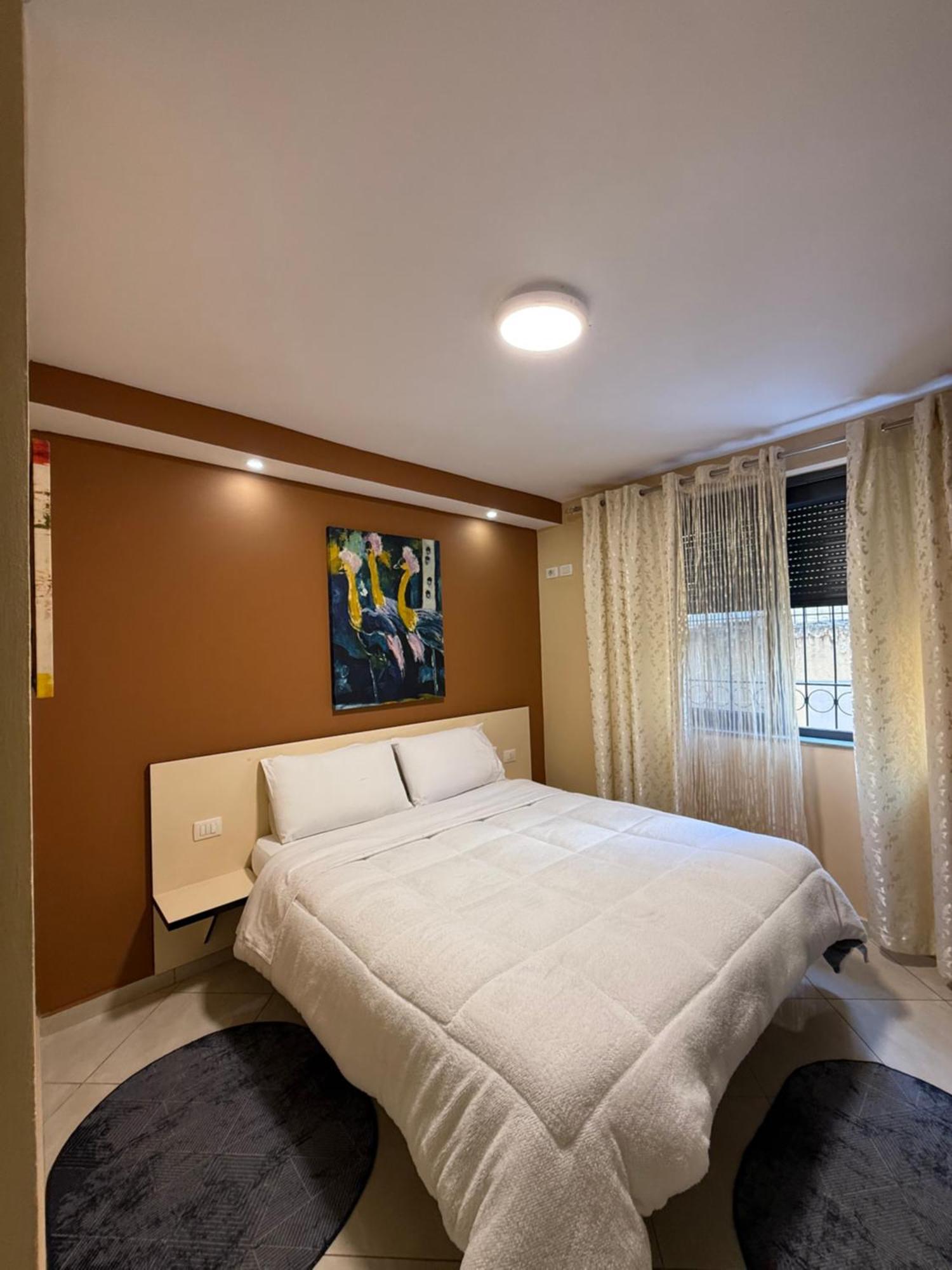 Hotel M&S Тирана Экстерьер фото
